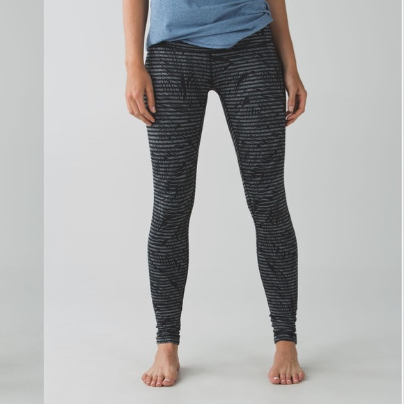 Lululemon Wunder Under Stripe Play 30” - Picture 3 of 7